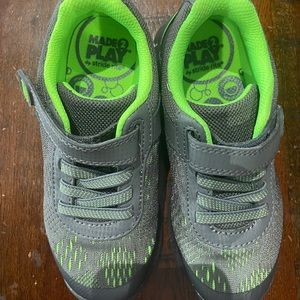 Stride Rite Boys Shoes